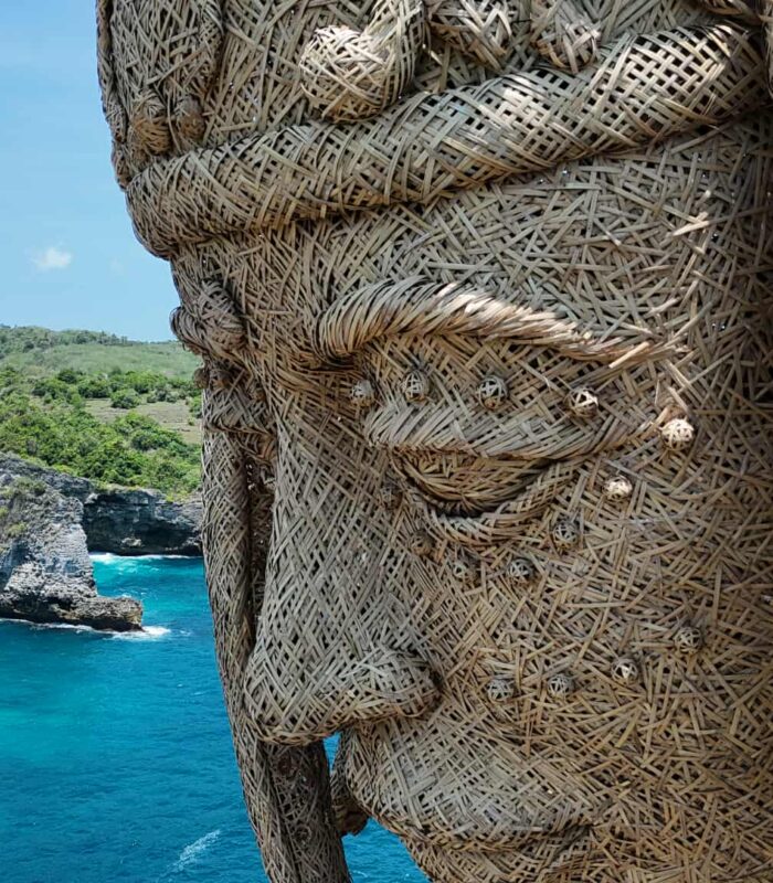 “The Octopus Queen” Karya Instalasi Raksasa I Ketut Putrayasa Raih Rekor Dunia MURI